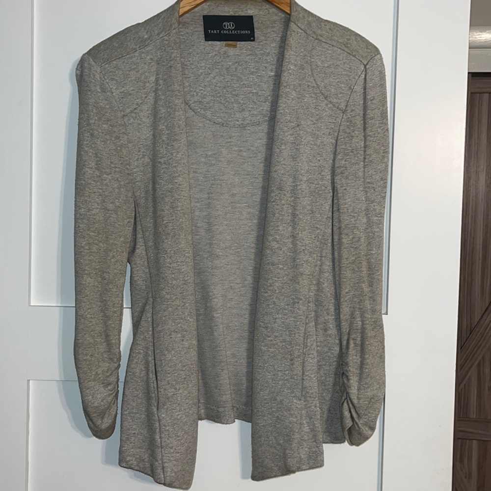 Tart Collections size XS, gray open front blazer